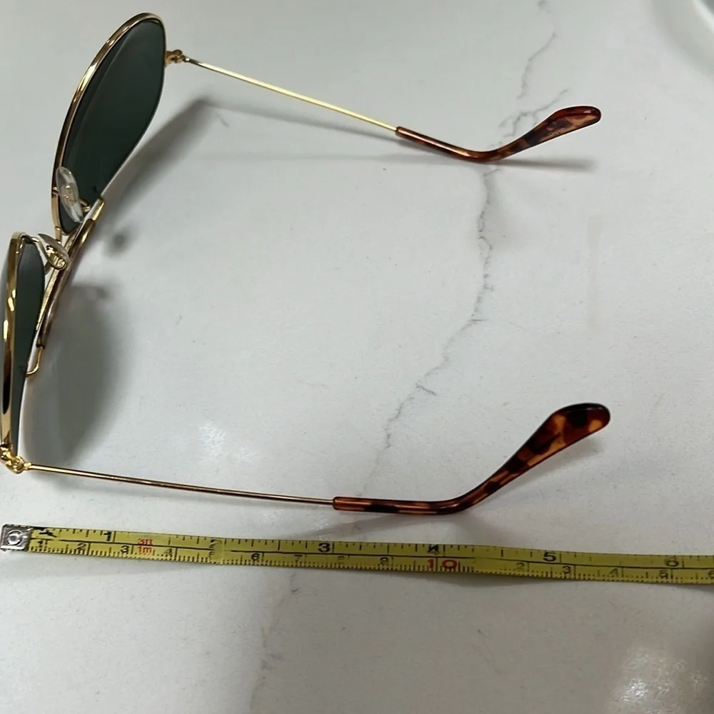 Claiborne Vintage Aviator Gold Rim Tortoise Men’s Green Glass Lens Sunglasses